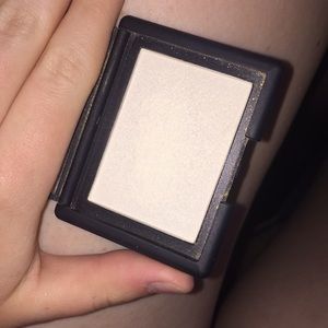 gently used NARS Albatross highlight!!